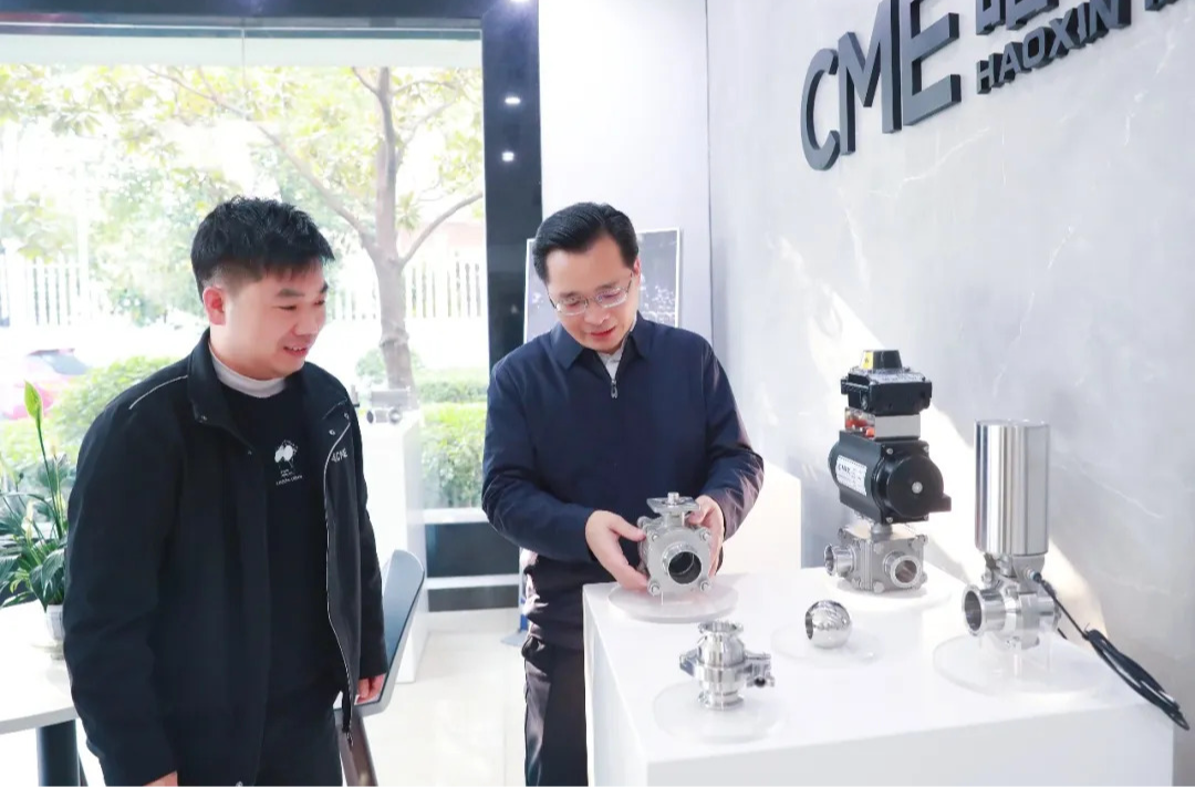 蒋红波走访调研园区企业