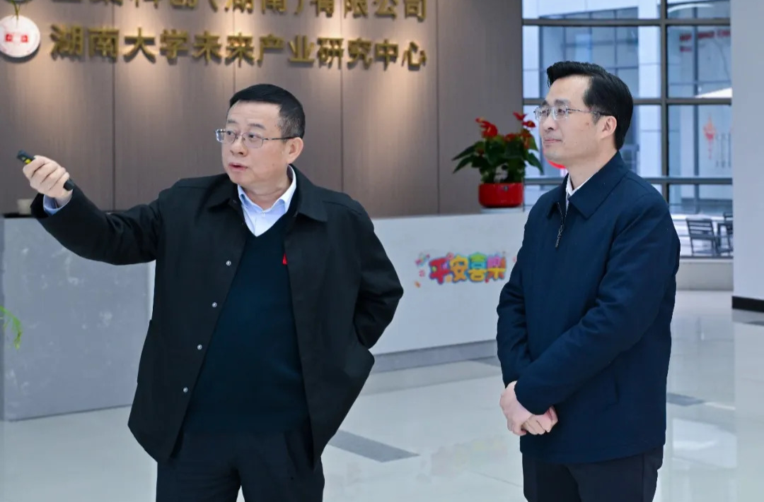 蒋红波走访调研园区重点企业和重点项目